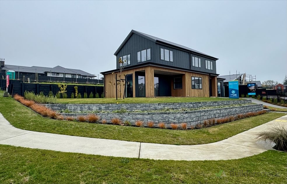 Latitude Showhome - Firth Keystone walls