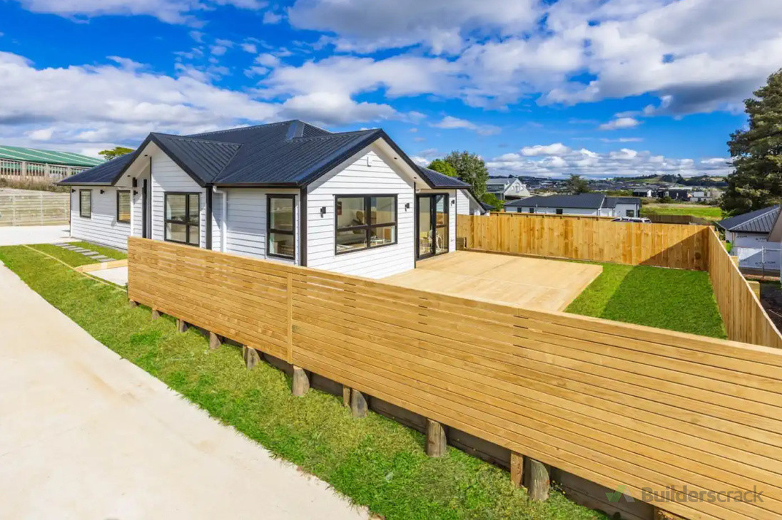 Single-storey modern home – quality build with landscaped outdoor area