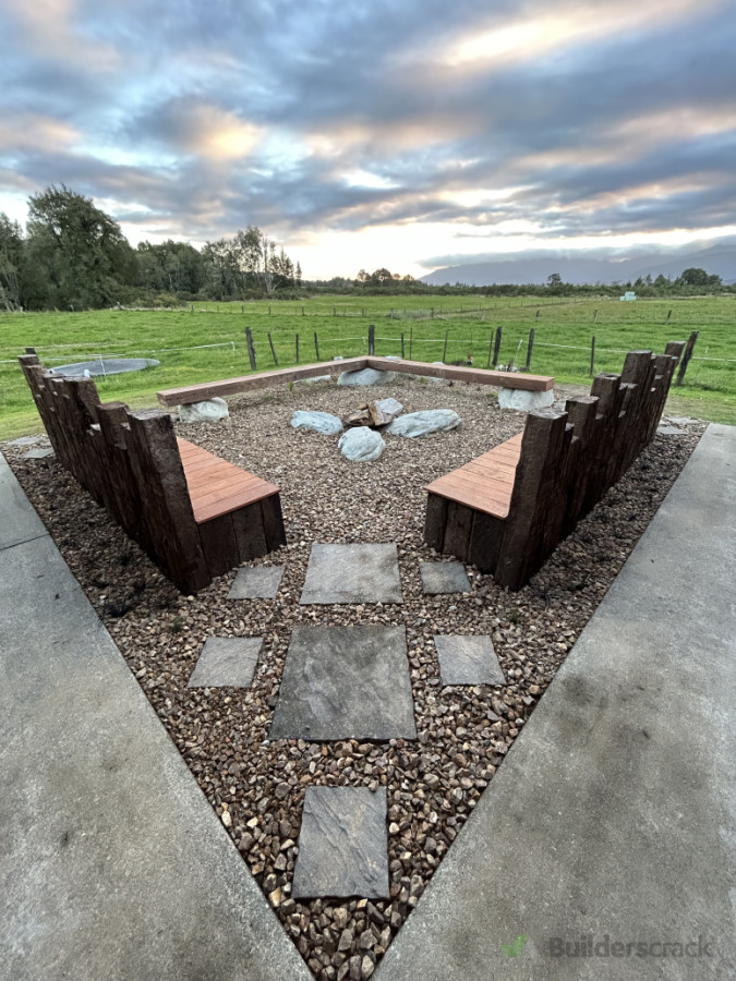 Fire pit with seating