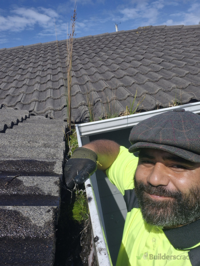 Gutter clean