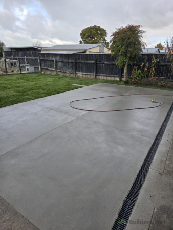 Concrete pad + drain (after)