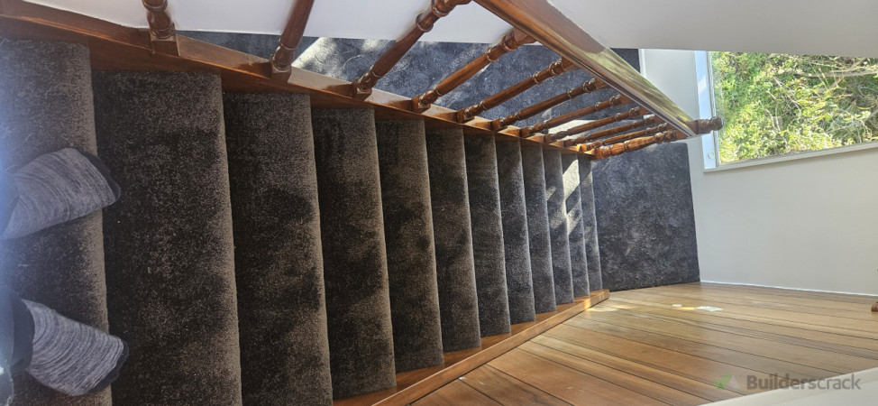 Stair wall repainting