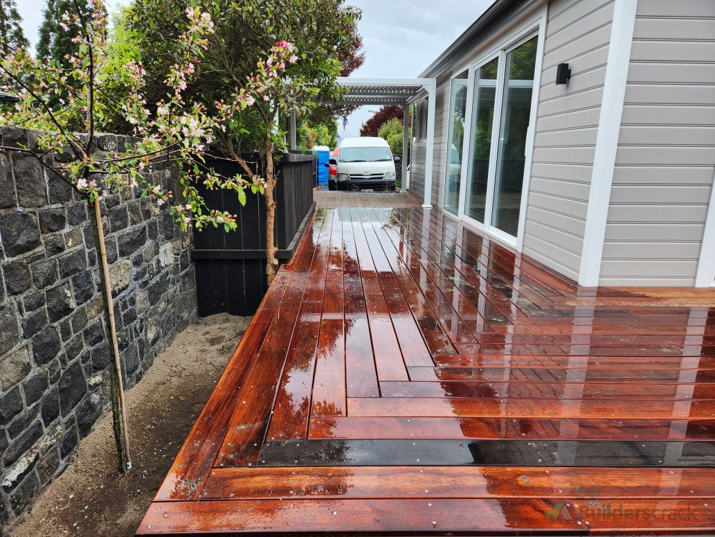 Herringbone deck joint for change in direction in boards