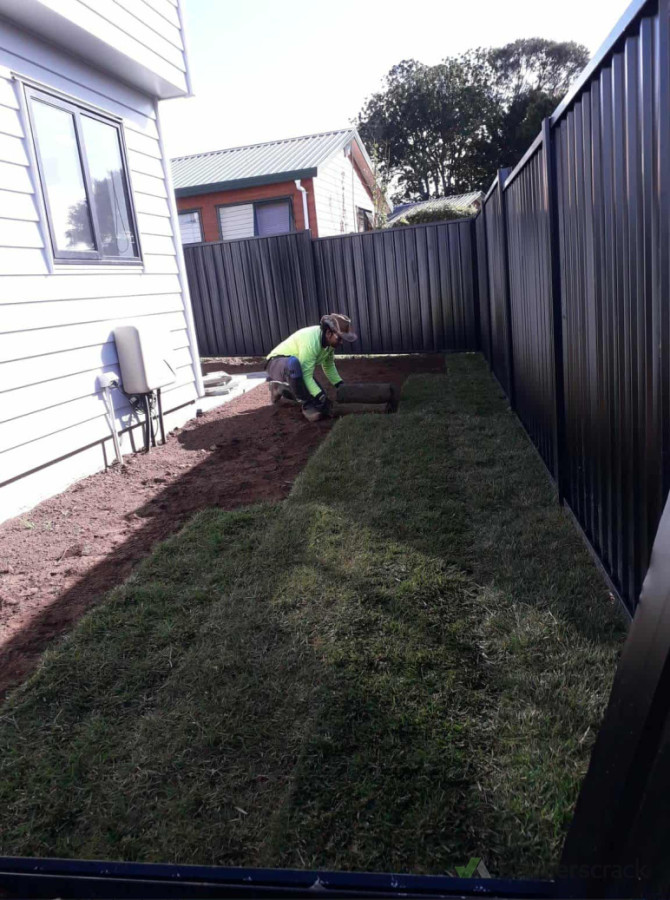 Installation of artificial ready lawn