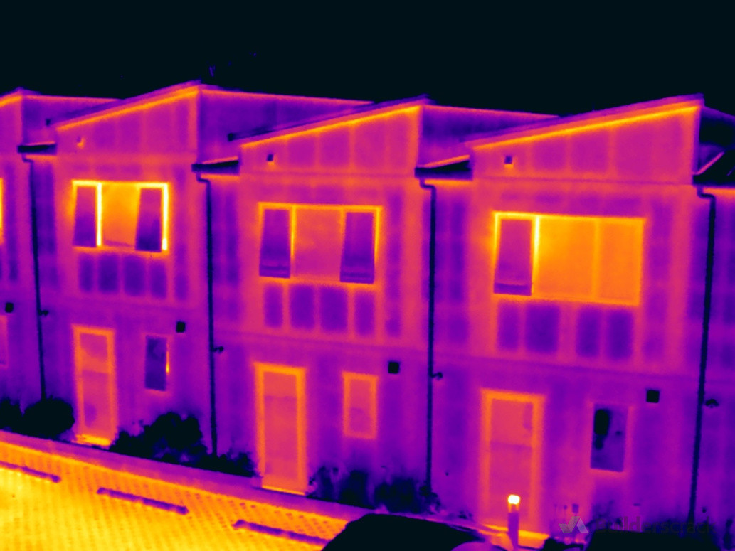 Thermal image of a building
