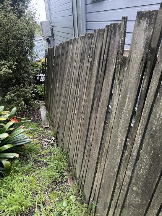 Repair Leaning Fence – Replace Rotten Posts & Rejoin Split Section ...