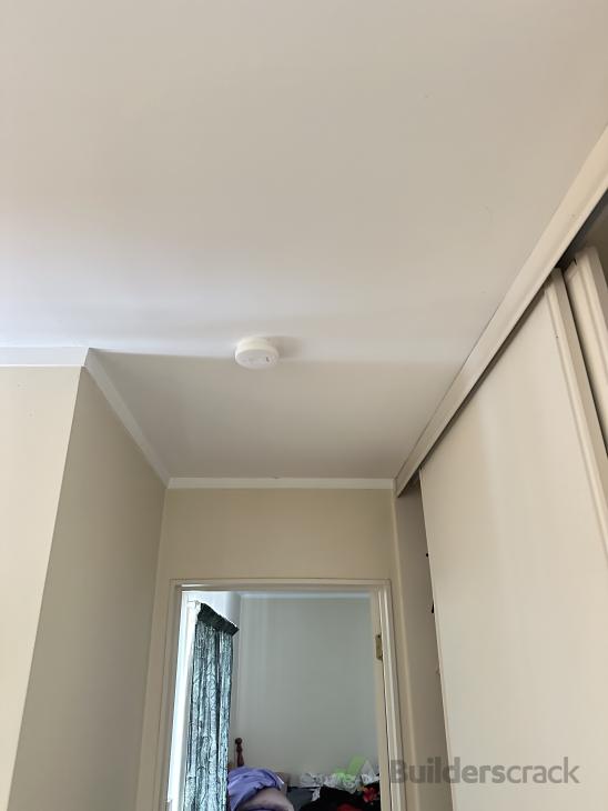 Clothes line and, gate and outside gate (#1163531) | Builderscrack