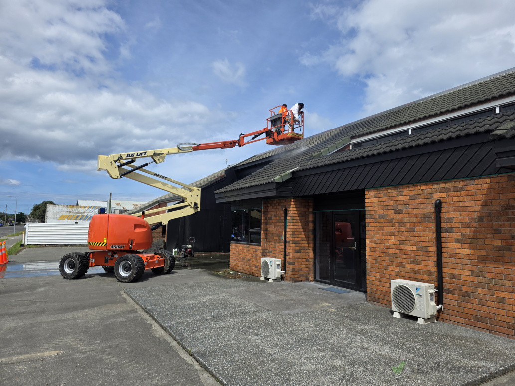 Anzac Rd Commercial Roof paint