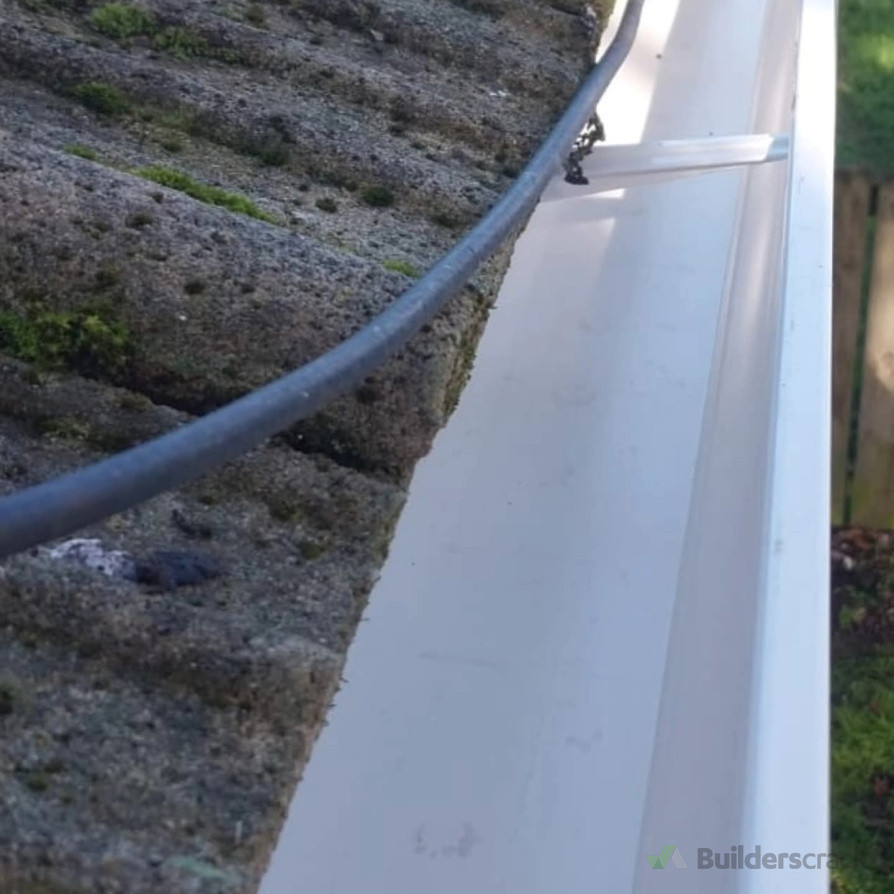 Spouting and downpipe cleaning
