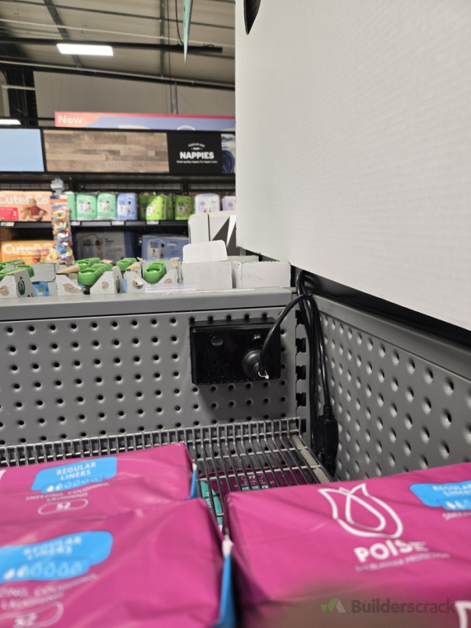 Installed PowerPoint for LED screen at a supermarket.