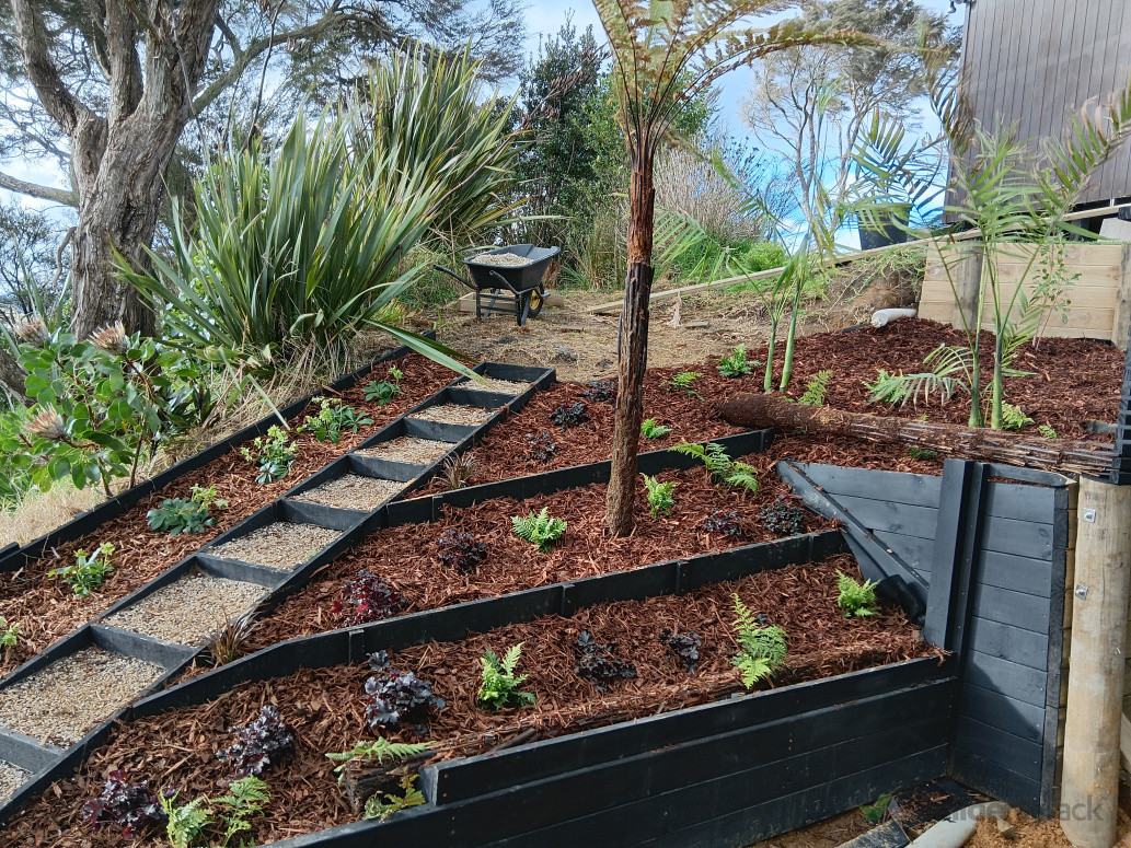 Steep 65-degree terrace construction