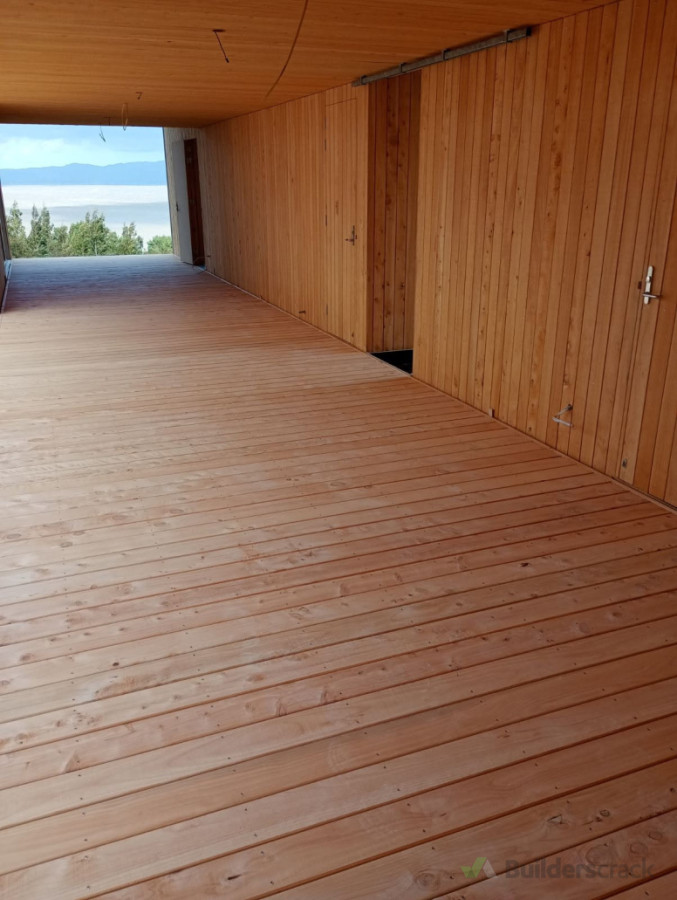 Macro decks & cladding