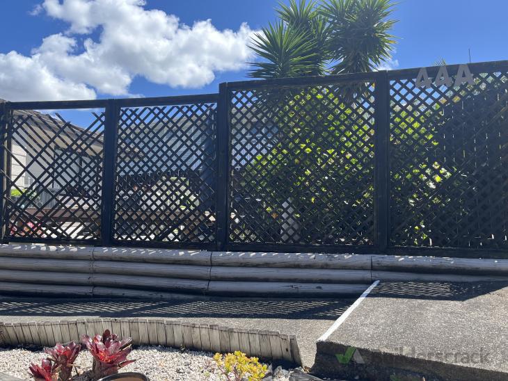 Trellis fence replacement (#1180452) | Builderscrack