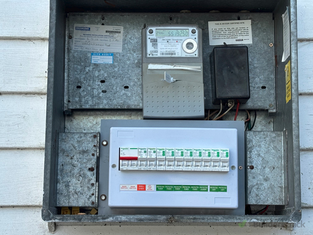 Replacing very outdated switchgear