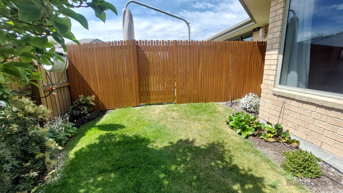 Decorative Timber Fence & Gate
