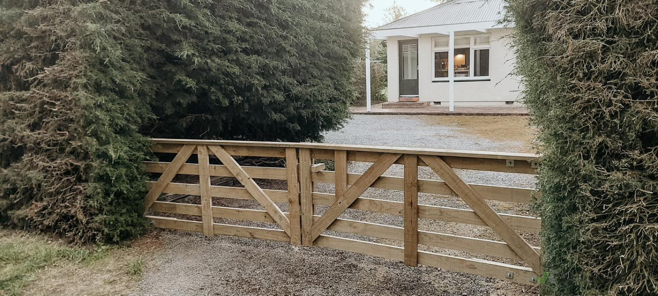 Farmhouse Style Driveway Gates