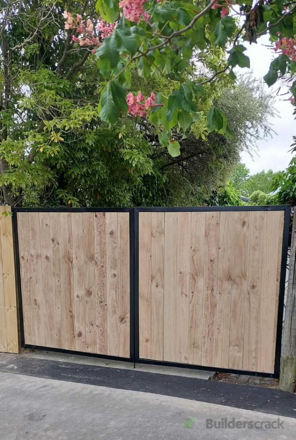 Timber & Steel Frame Privacy Gates