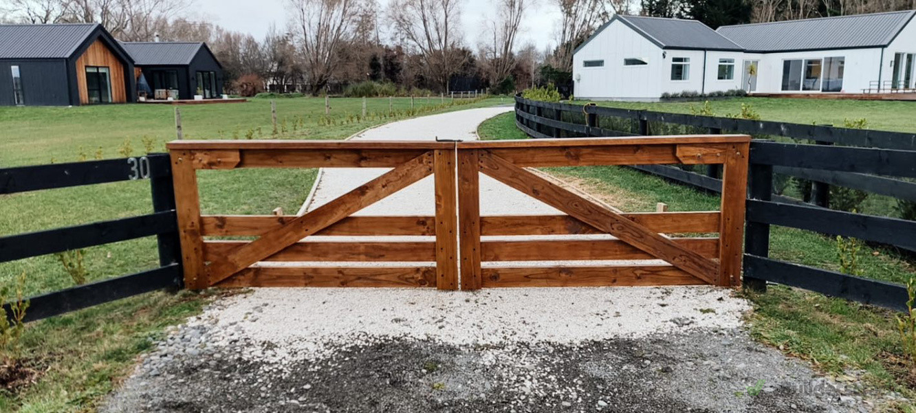Ranch Style Driveway Gates