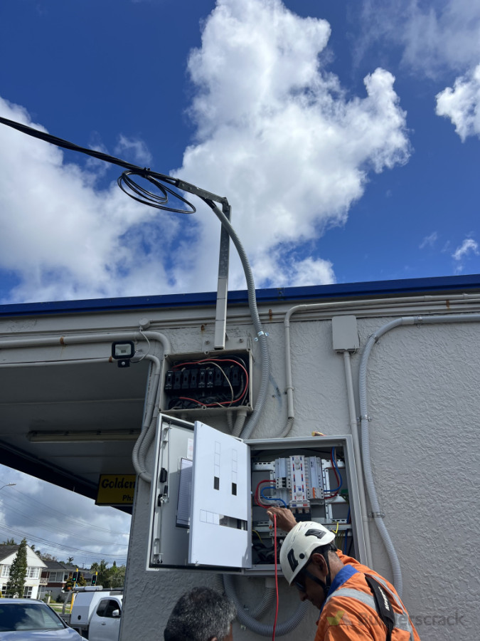 Overhead mains upgraded north shore