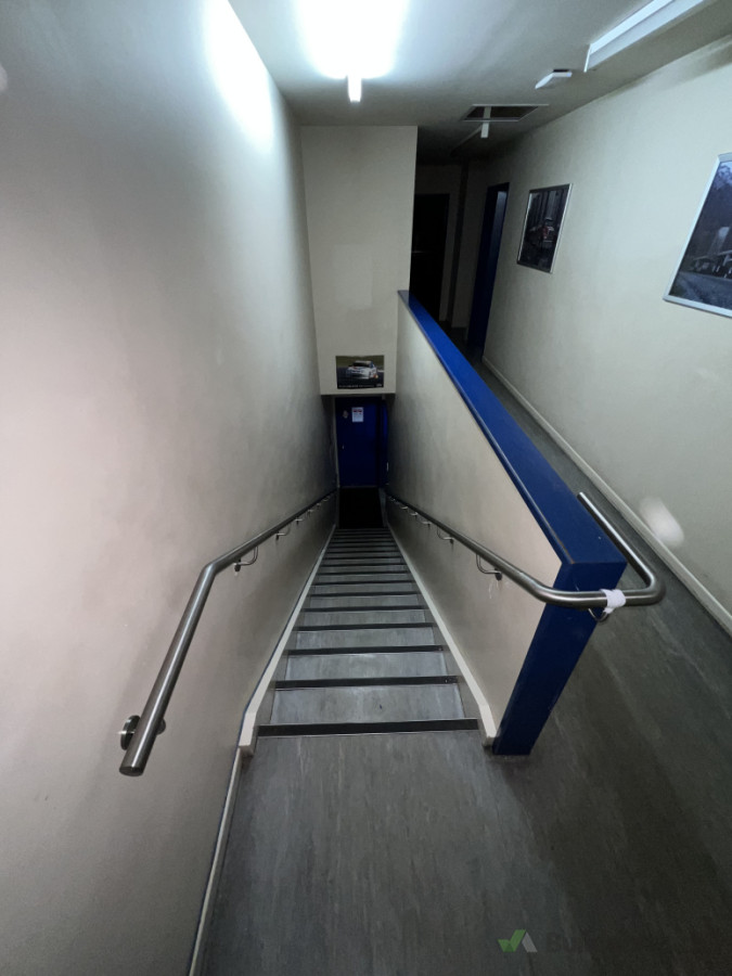 Handrails, gates & balustrades