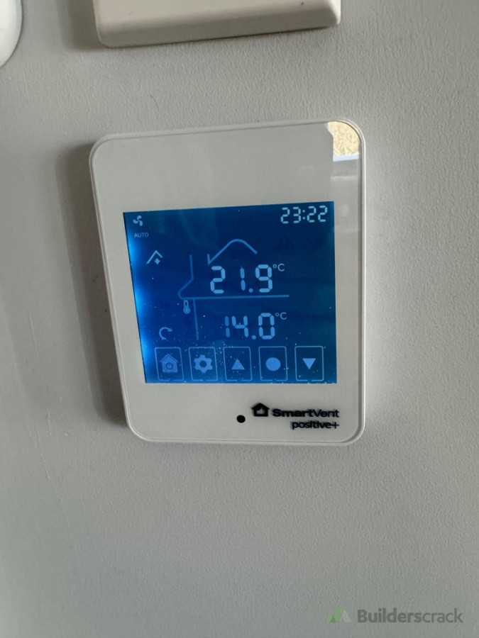 Smart vent touch screen controller