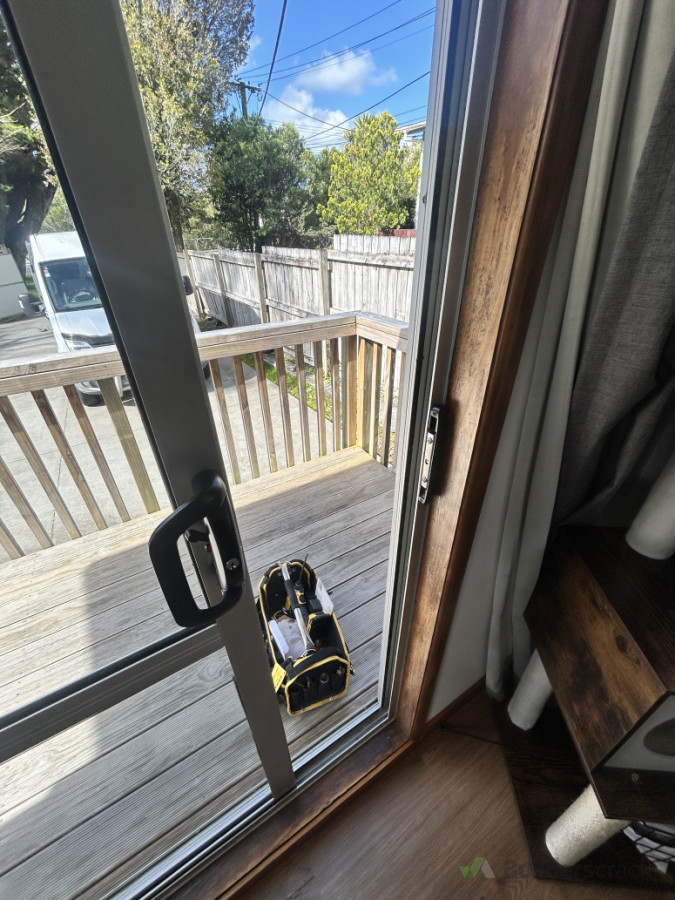 Ranchslider/Lock Repair