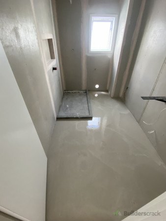 Underfloor heating screed/pour