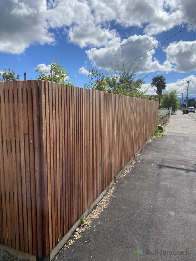 Stunning Kwila Batten fence for anyone feeling fancy👌🏽