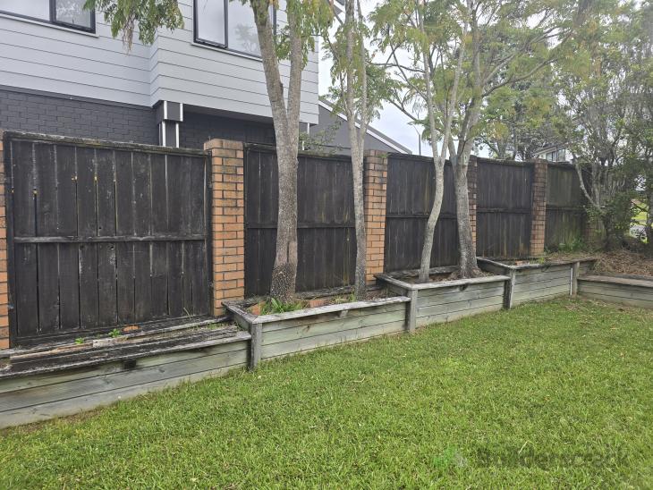 Fence Replacement (#1192978) | Builderscrack