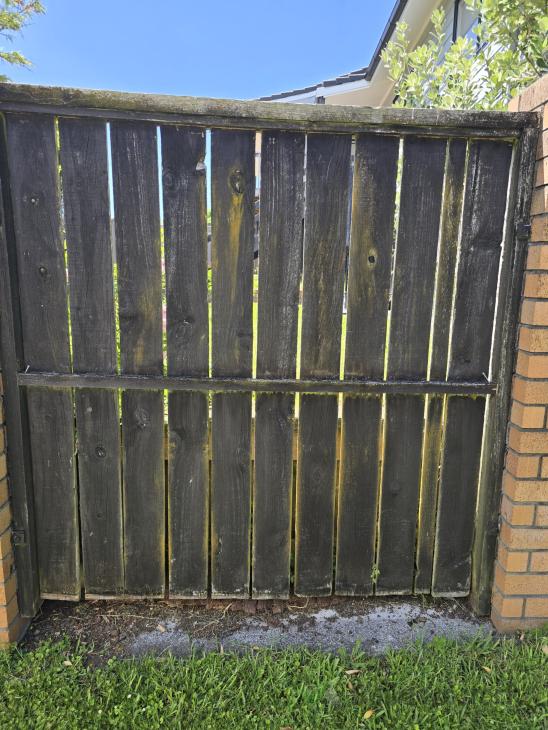 Fence Replacement (#1192978) | Builderscrack