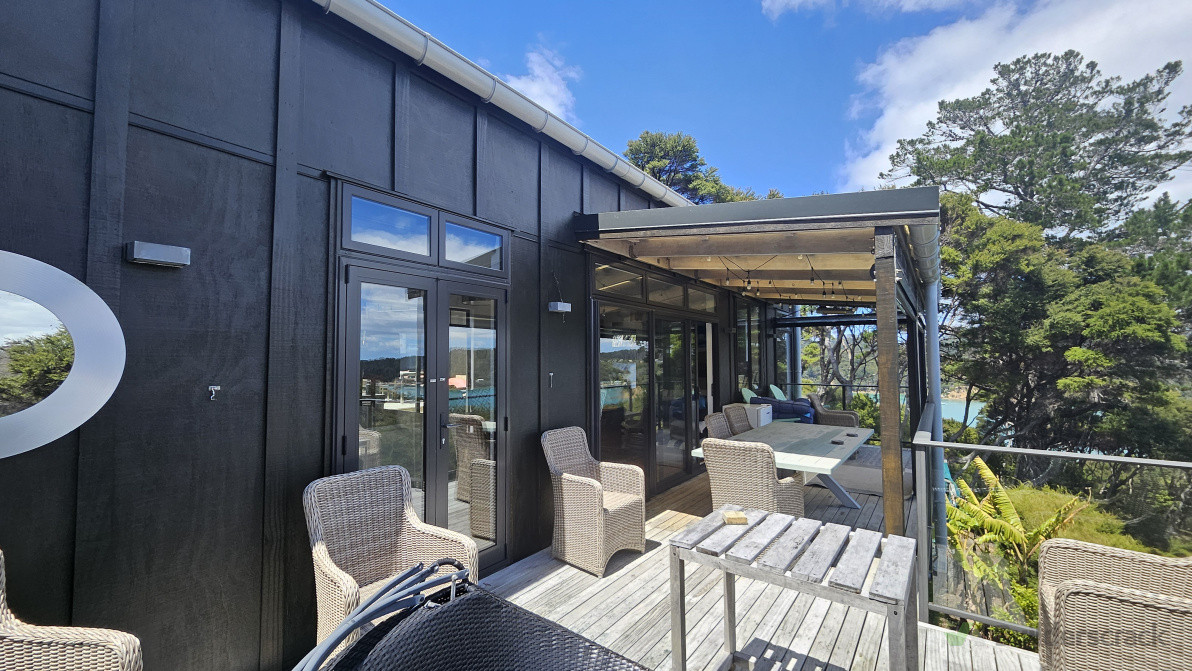 Kawau Island - Stain Job