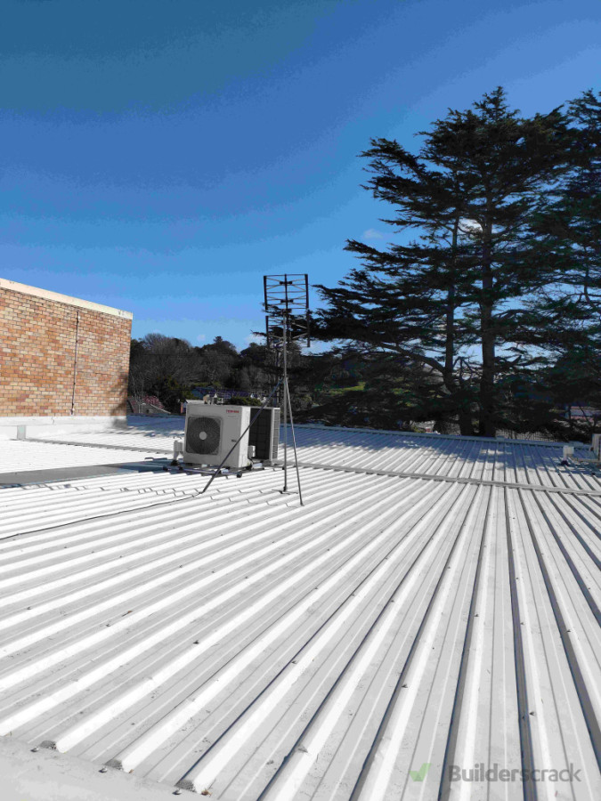 UHF antenna for Sanitarium Health Food Company