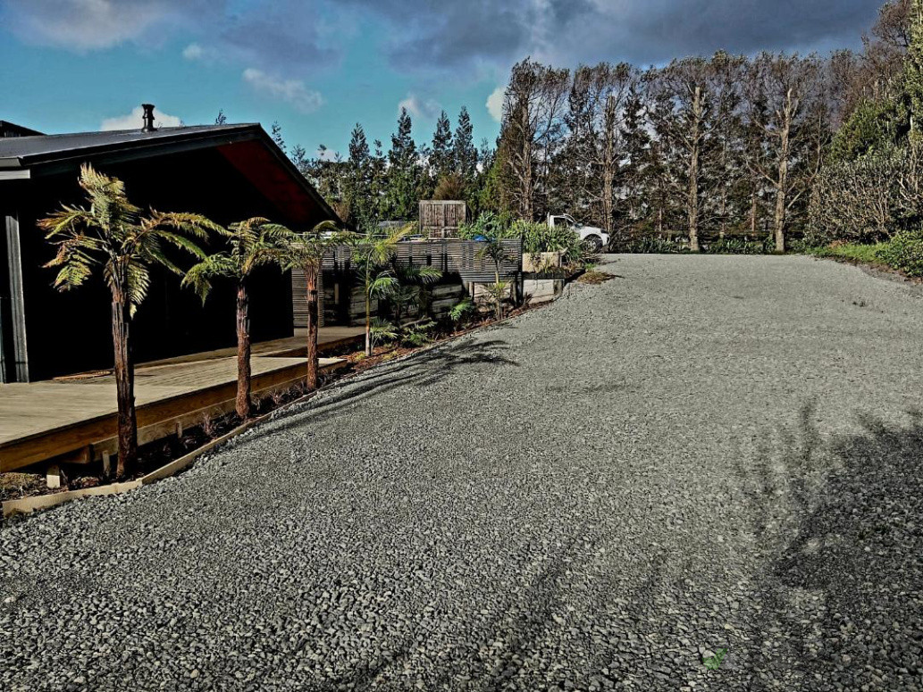 Driveway with Parking area