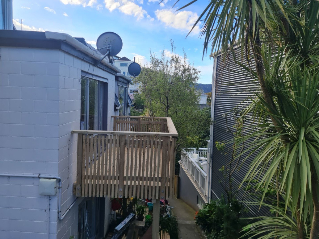 Deck newtown