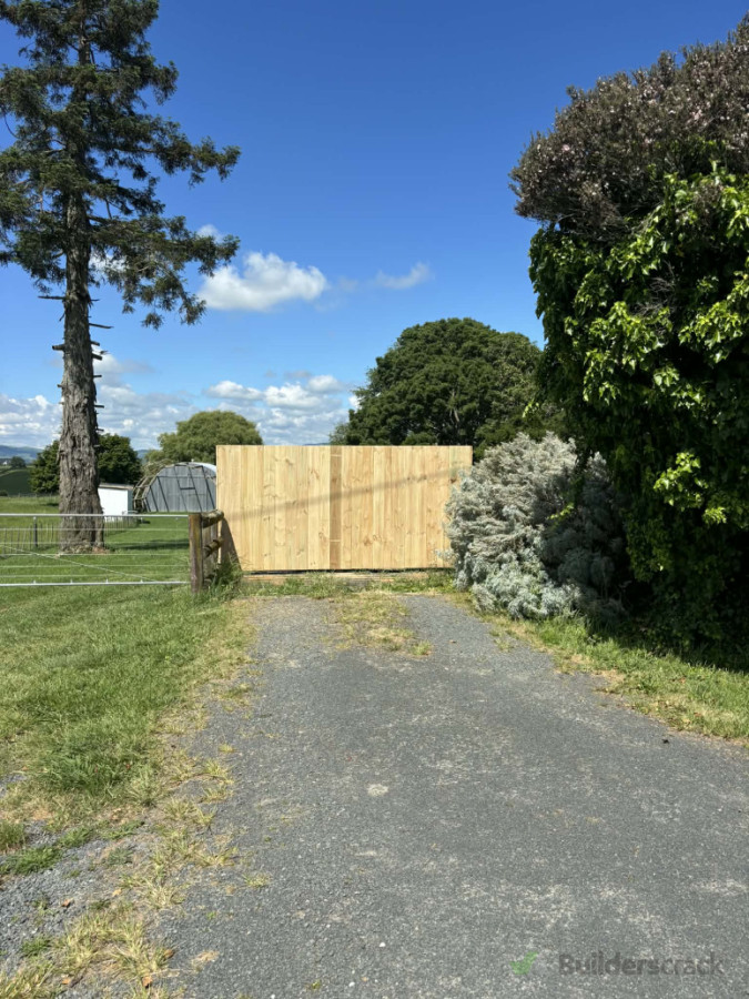 Side fence