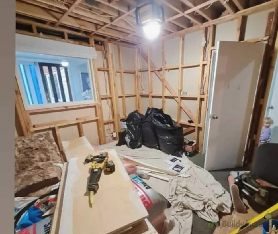 Insulation/re-gibbing of guest bedroom - before