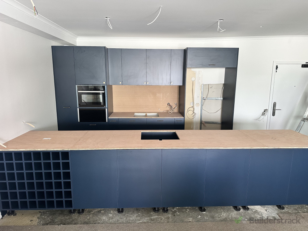 New custom made kitchen assembled