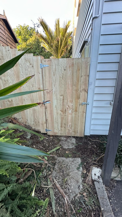 Timber Fence and Gate Installation
