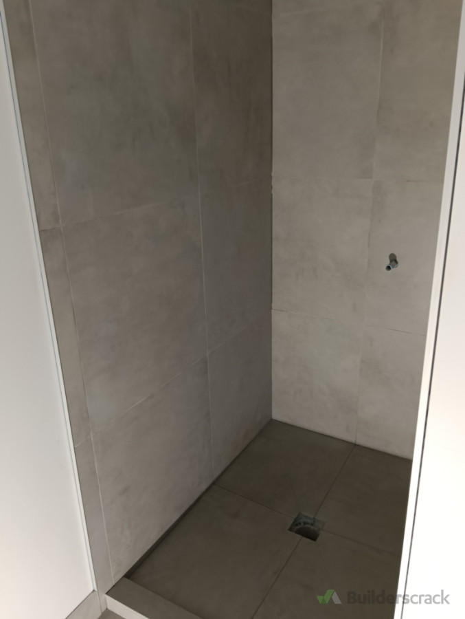Sack bond 600 x 600 tiles in the shawrer