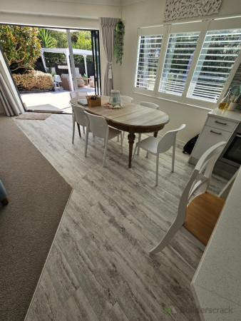 Lounge flooring