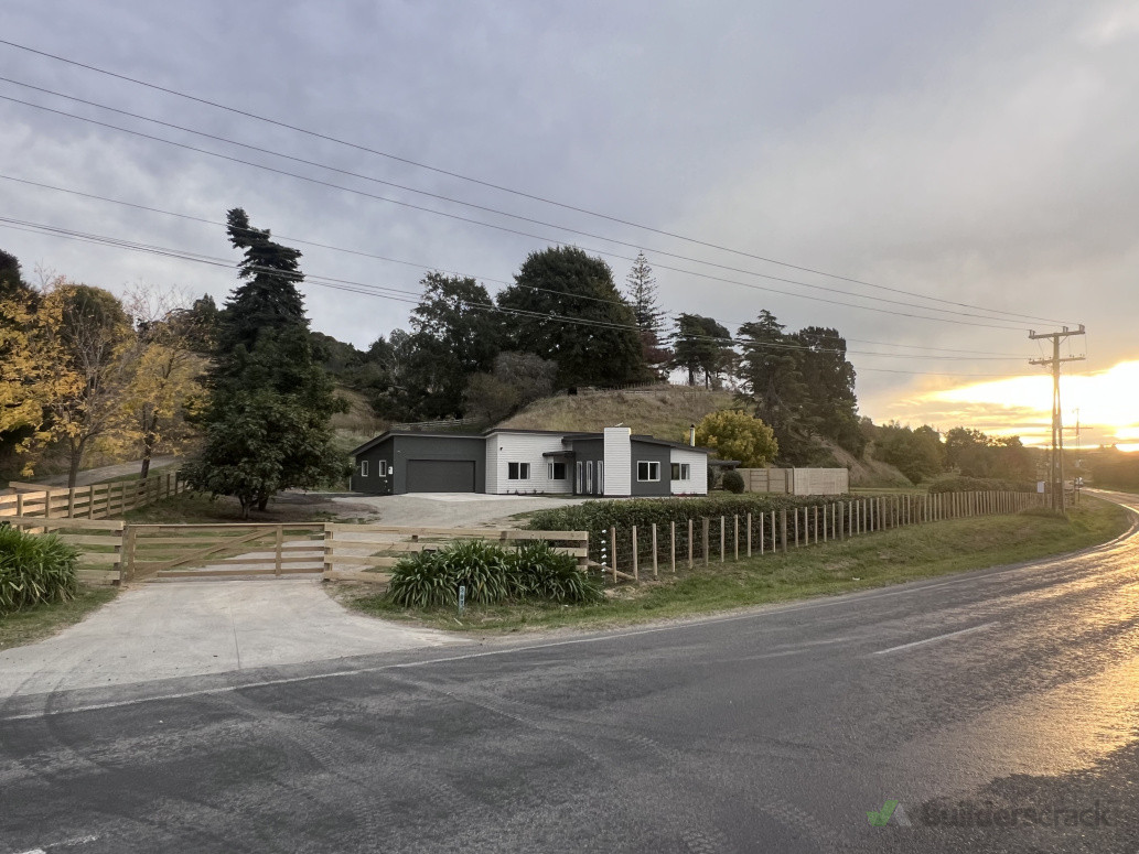 New gateway, front fence and trellises installed
