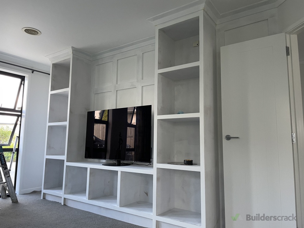 TV / Shelving unit