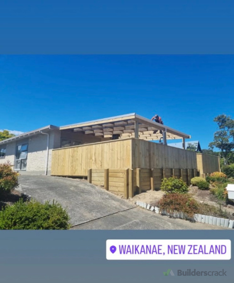 Adding clear light roof cladding to the pergola to keep the entertainment area dry