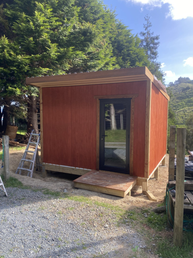Western red cedar sleepout