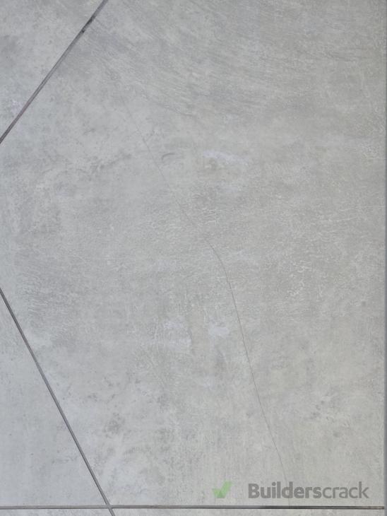 Cracked Shower Tile (#1214614) | Builderscrack