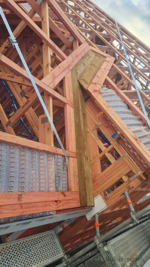 Valley set up with purlins