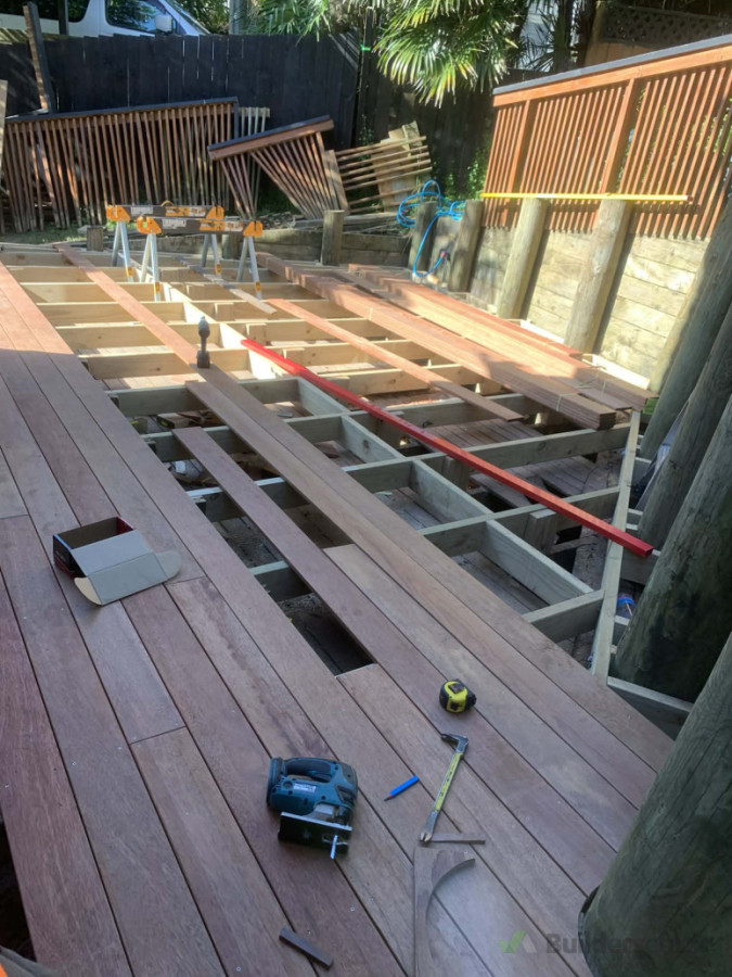 Laying deck