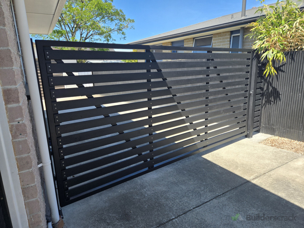 Customer couldn't believe it didn't need a wheel no wheel to be seen as doesn't have one