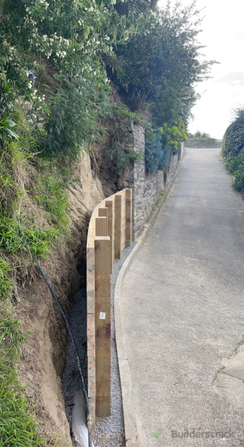 Curved Retaining Wall