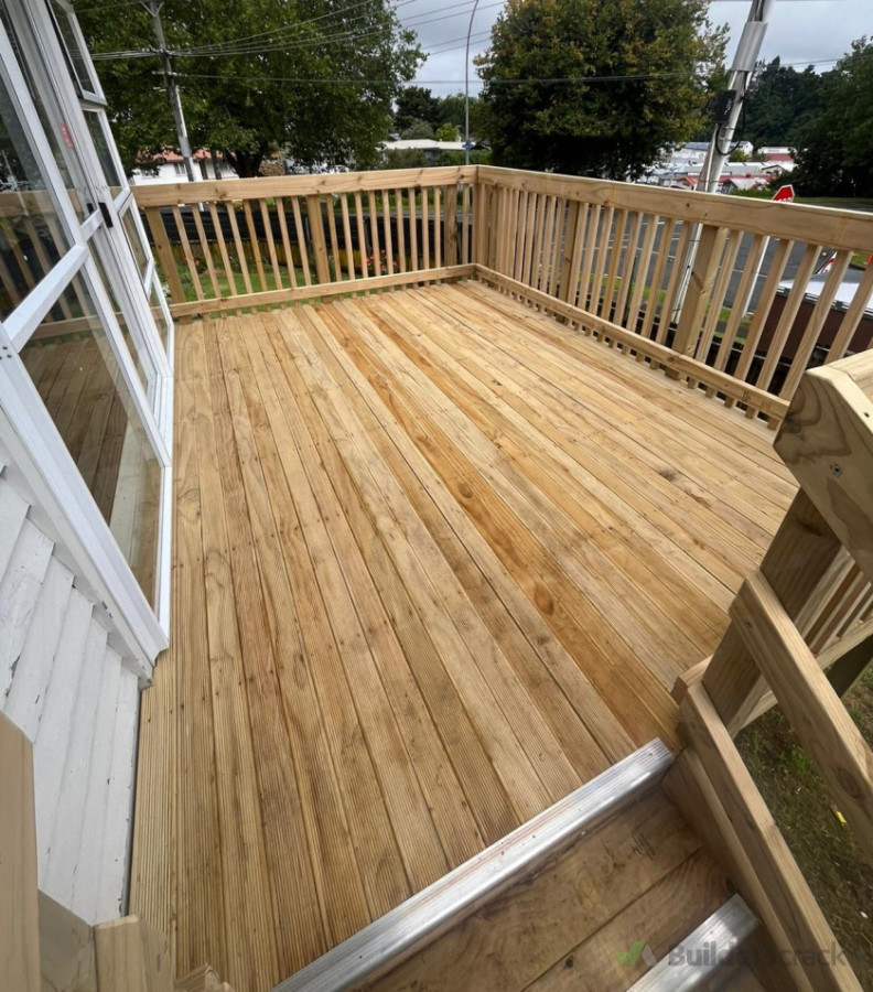 Deck & Stairs